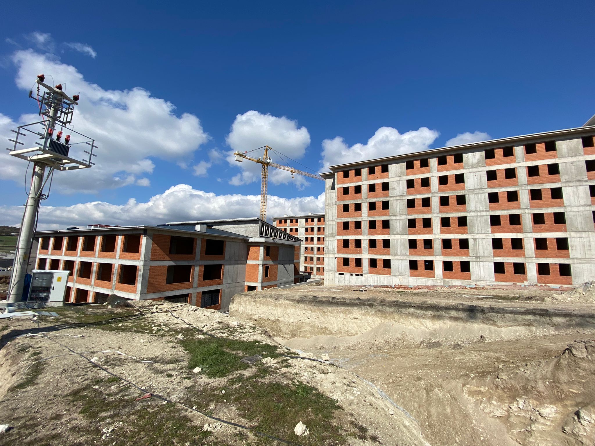 T.C. GENÇLİK VE SPOR BAKANLIĞI KREDİ VE YURTLAR KURUMU BALIKESİR 1500 KİŞİLİK YURT YERLEŞKESİ 2.ETAP İŞİ