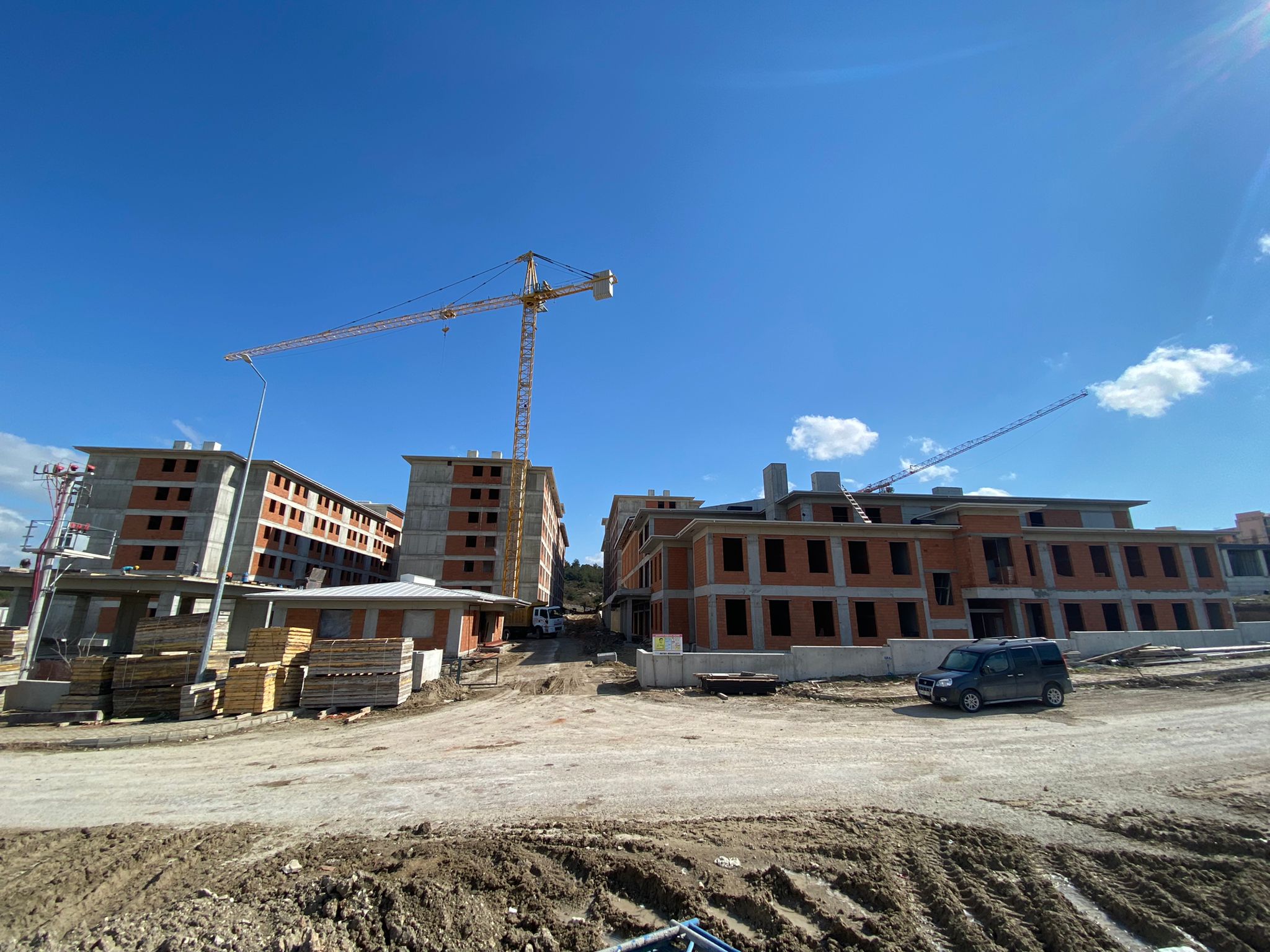 T.C. GENÇLİK VE SPOR BAKANLIĞI KREDİ VE YURTLAR KURUMU BALIKESİR 1500 KİŞİLİK YURT YERLEŞKESİ 2.ETAP İŞİ