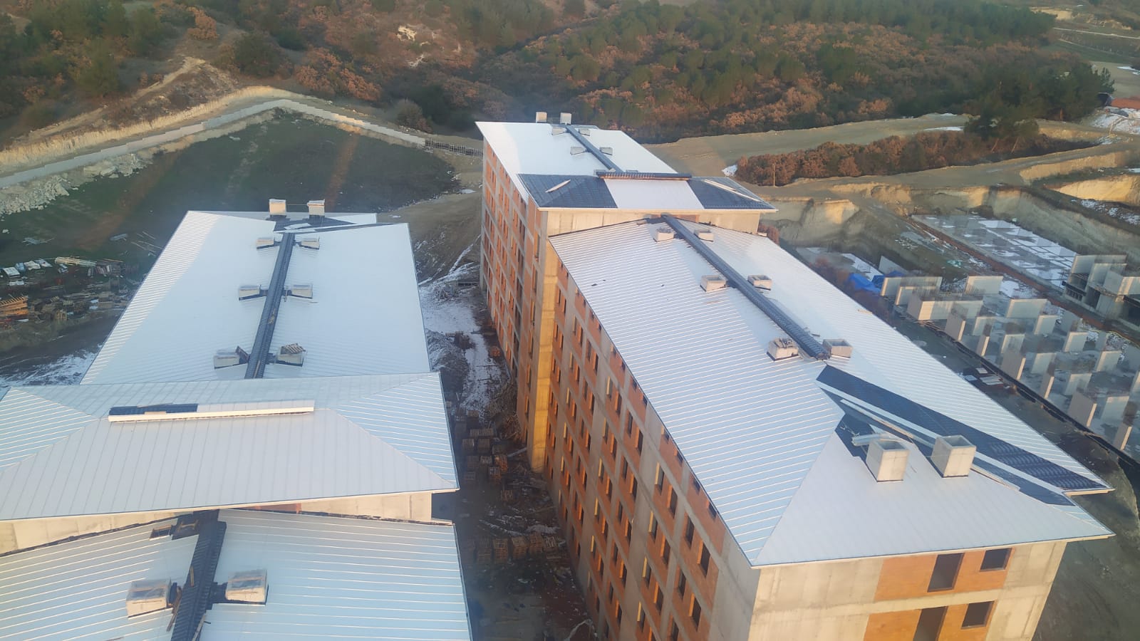 T.C. GENÇLİK VE SPOR BAKANLIĞI KREDİ VE YURTLAR KURUMU BALIKESİR 1500 KİŞİLİK YURT YERLEŞKESİ 2.ETAP İŞİ