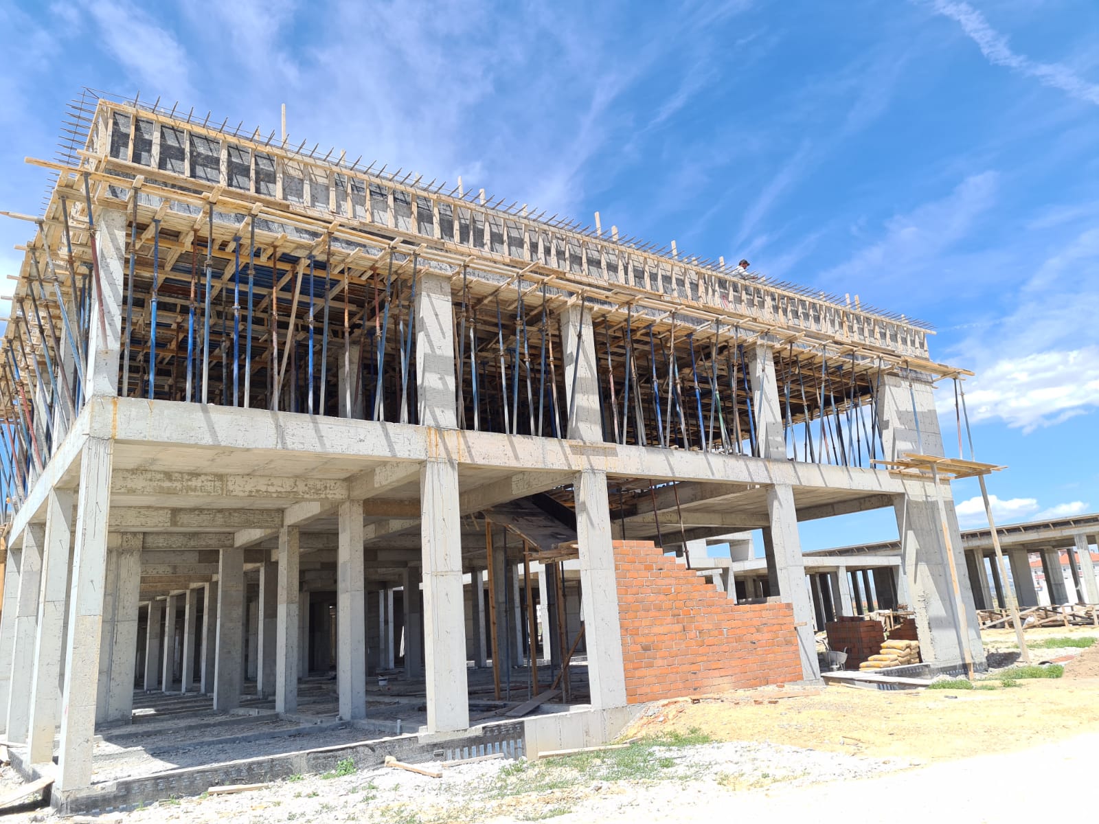 AKÜ VETERİNER SAĞLIK UYGULAMA VE ARAŞTIRMA MERKEZİ İNŞAATI İŞİ
